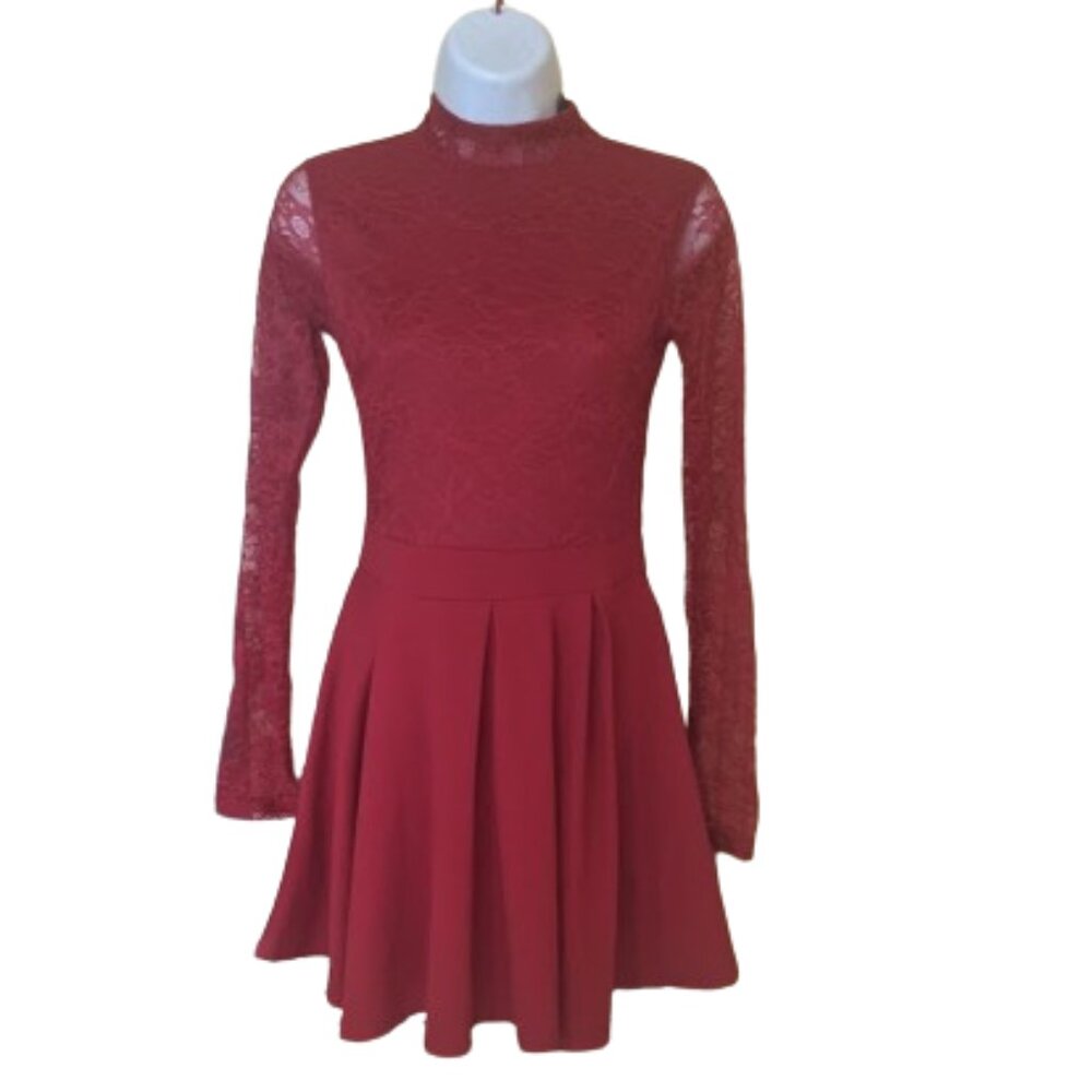 Short Long Sleeve Red Skort Lace Skater Dress Size Small